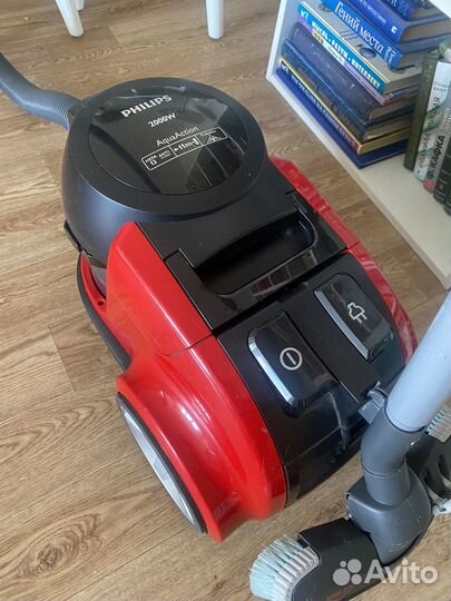 Пылесос Phillips aqua action