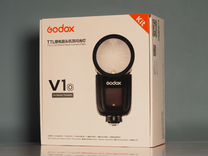 Godox V1 Olympus Panasonic micro 4/3 like new