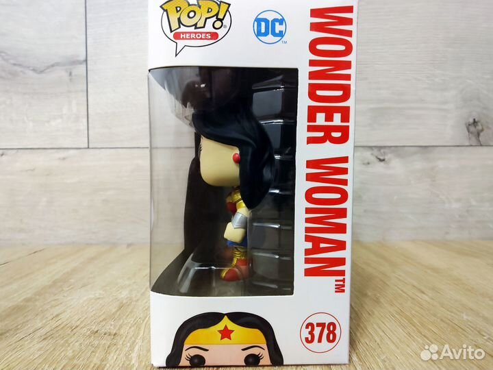 Фигурка Funko Pop Чудо-женщина - Wonder Woman №378