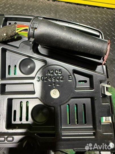 Щиток приборов (приборная панель) Opel Astra 2006