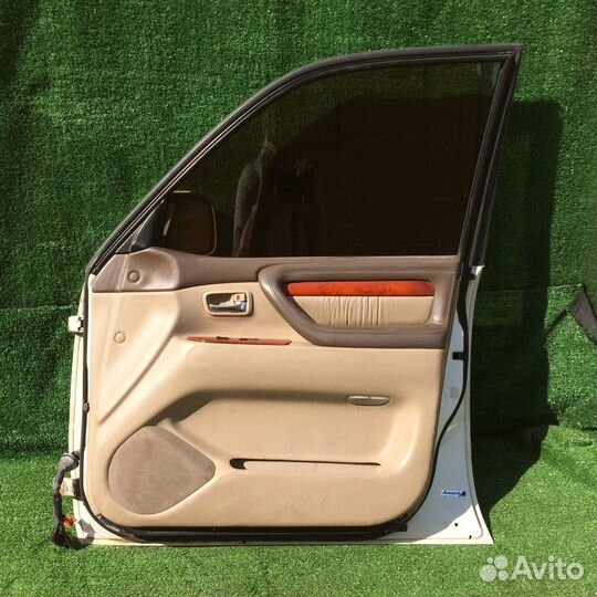Дверь передняя правая Lexus LX470 J100 Перламутр р
