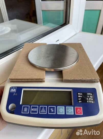 Весы лабораторные