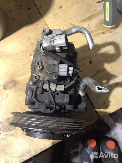 Насос Компрессор кондиционера toyota