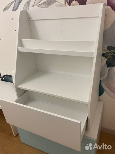 Шкаф для книг IKEA детский