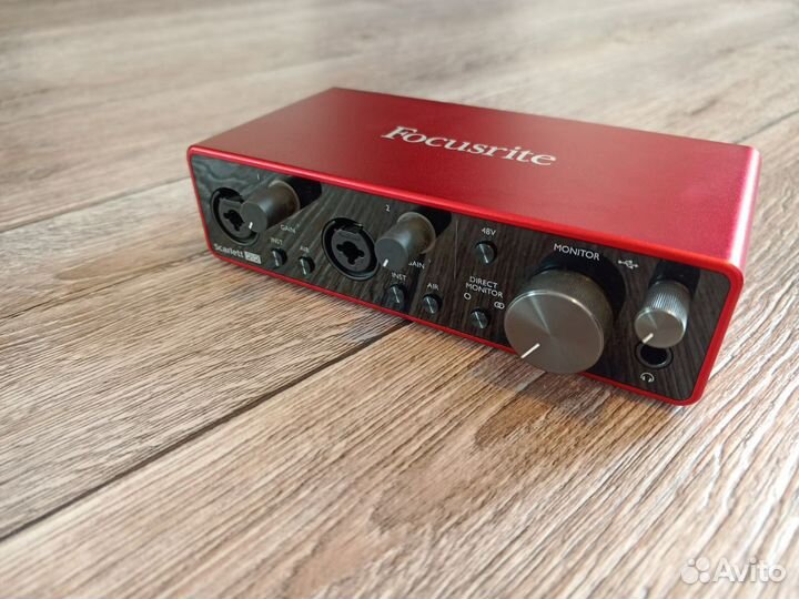 Звуковая карта focusrite