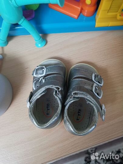 Сандалии для девочки
