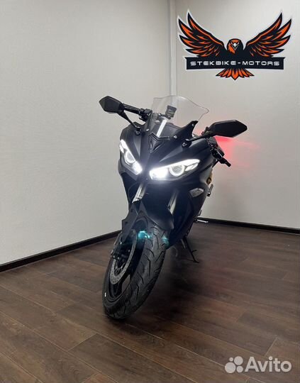 Электромотоцикл R3 3000W 72v120Ah