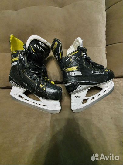 Хоккейные коньки bauer