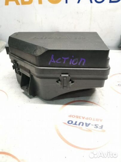 Блок предохранителей под капот Ssangyong Action