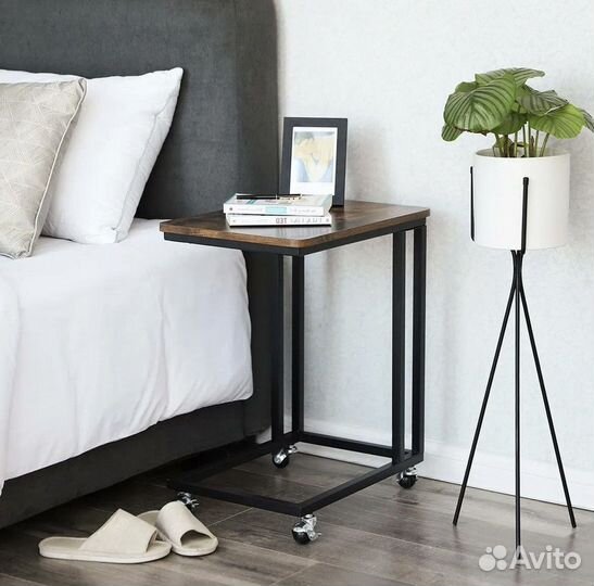 Прекраватный столик для ноутбука