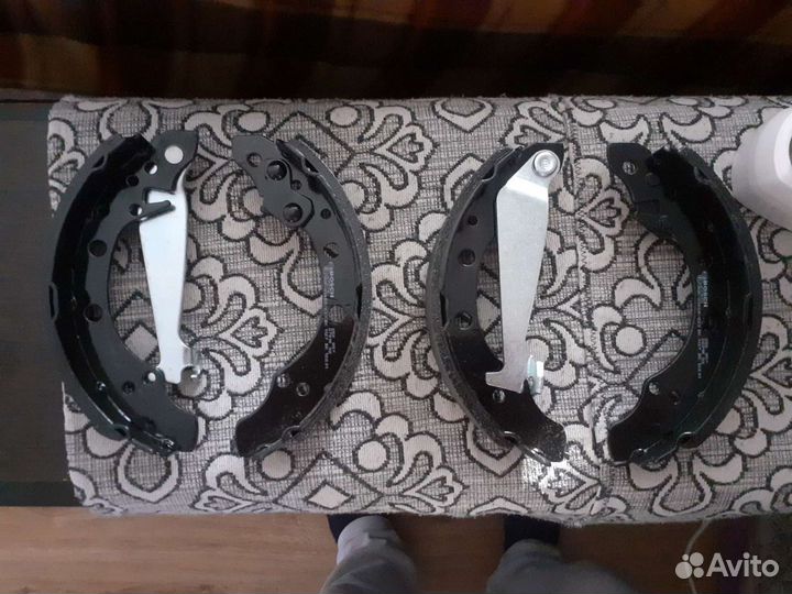 Колодки задние тормозные барабанные новые