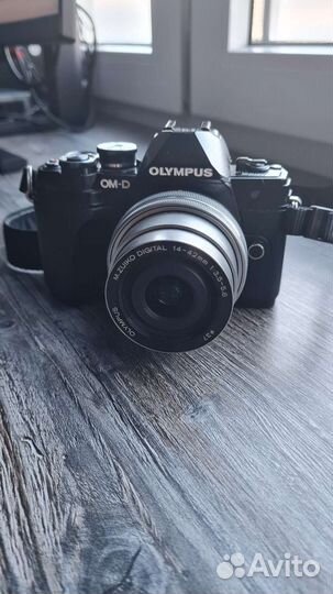 Olympus om d e m10 mark iii