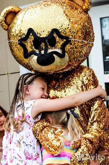 Мишка на праздник