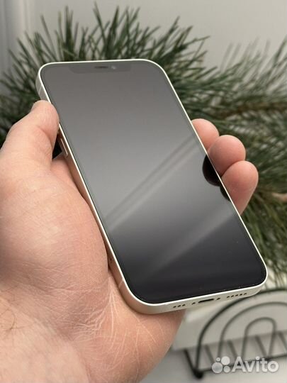 iPhone 12, 64 ГБ