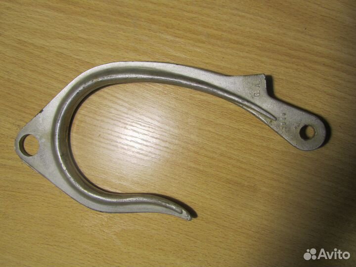 Немецкий титановый крюк