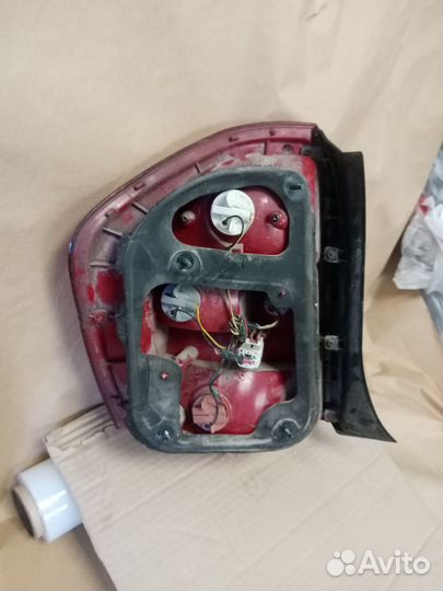 Фонарь задний правый Kia Cerato 1