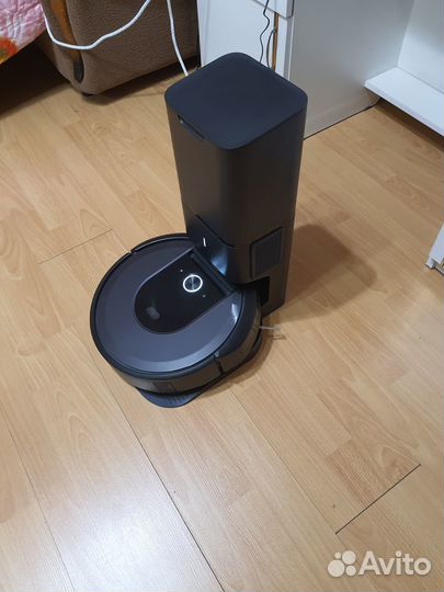 Робот-пылесос iRobot Roomba i7+