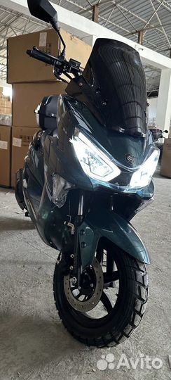 Скутер Sky way