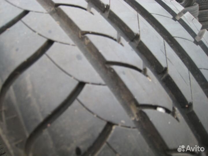 Goodyear EfficientGrip 215/60 R16