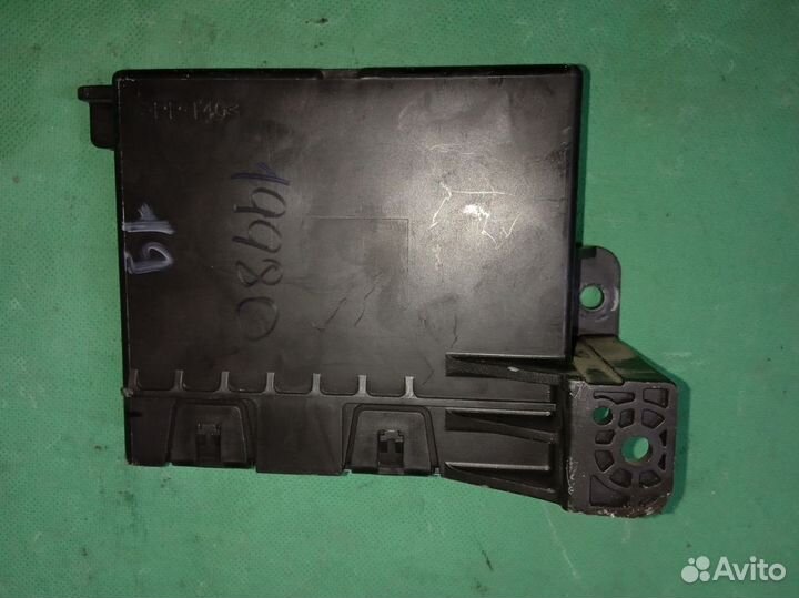 Toyota Avensis (T270) III блок электронный