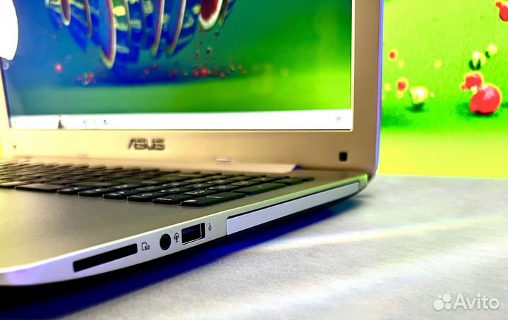 Ноутбук Asus на Intel Core i5