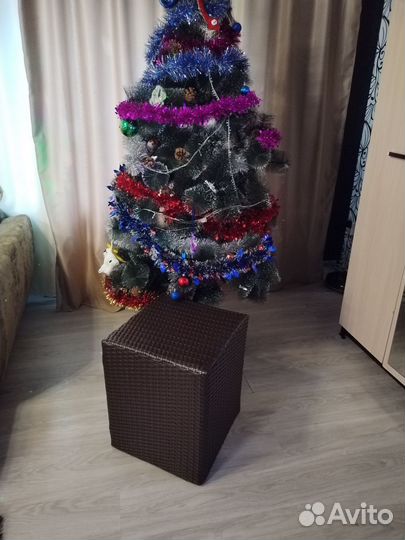 Пуфик из ротанга