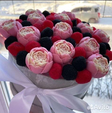 Сладкие букеты из шоколада, маршмеллоу