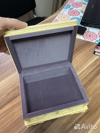 Шкатулка ручной работы из дерева