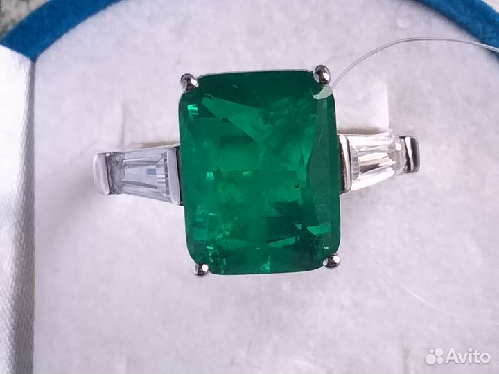 Серебряное кольцо