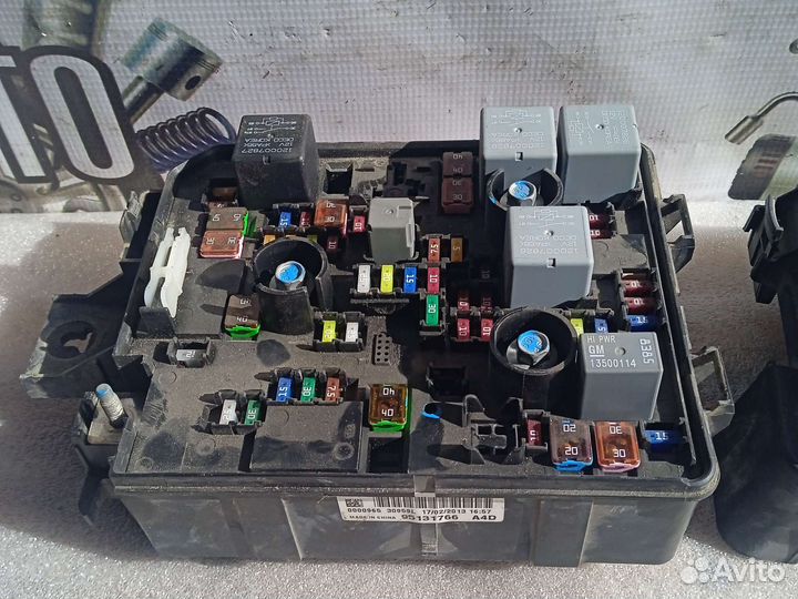 Блок предохранителей Chevrolet Cobalt