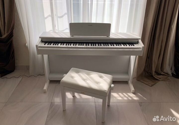 Цифровое пианино Yamaha ydp-144 (Комплект)