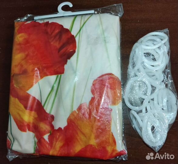 Штора для ванной новая