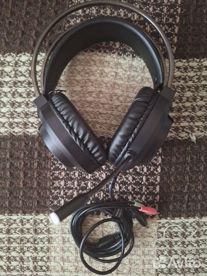 Проводные игровые наушники