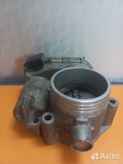 Дроссельная заслонка LADA Priora 1