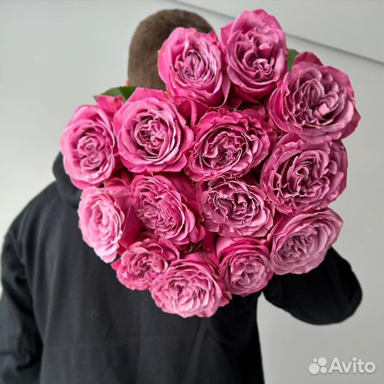 Цветы розы и букеты с доставкой по Сургуту