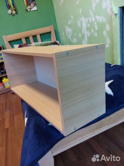 Полка книжная