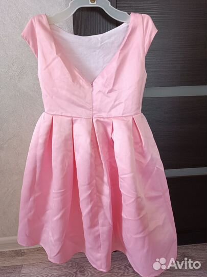 Нарядное платье для девочки 122