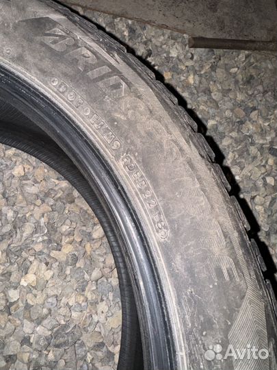 Bridgestone Blizzak DM-V2 235/55 R20 102T