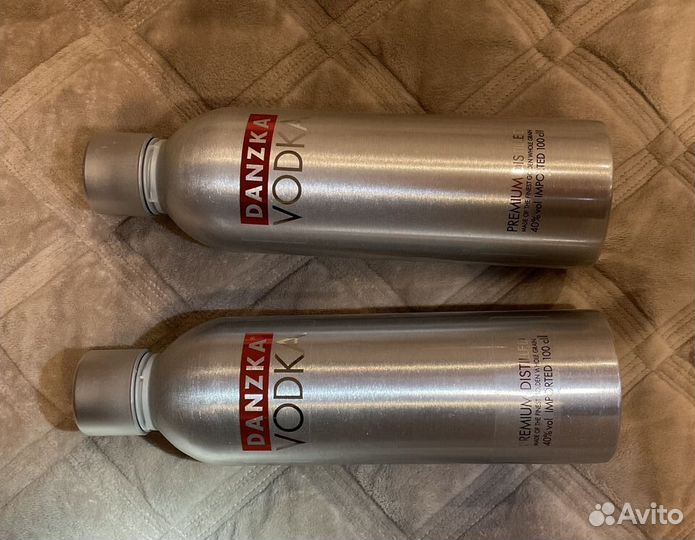 Пустые алюминиевые бутылки