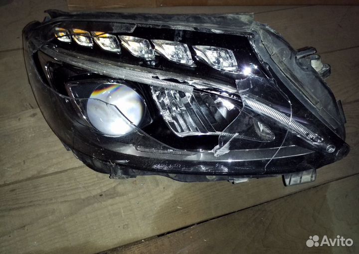 Фара мерседес правая С 205
