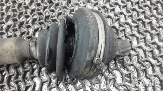 Привод передний правый skoda octavia A5 (LBG09N101