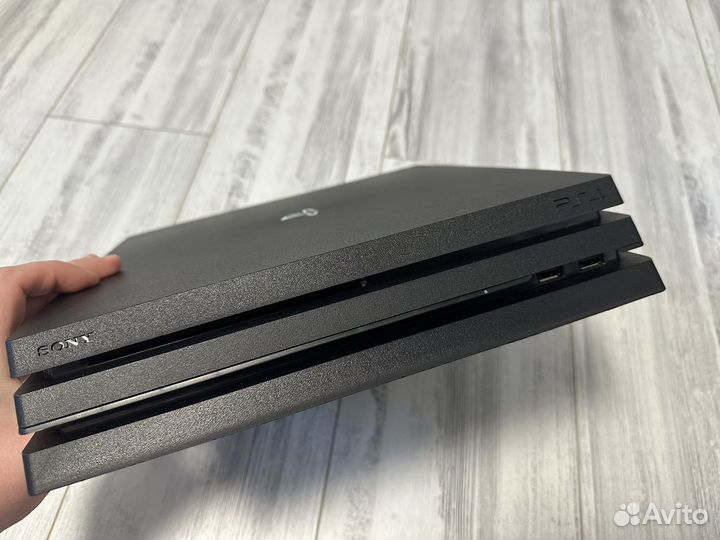 Sony playstation 4 pro последней ревизии + игры
