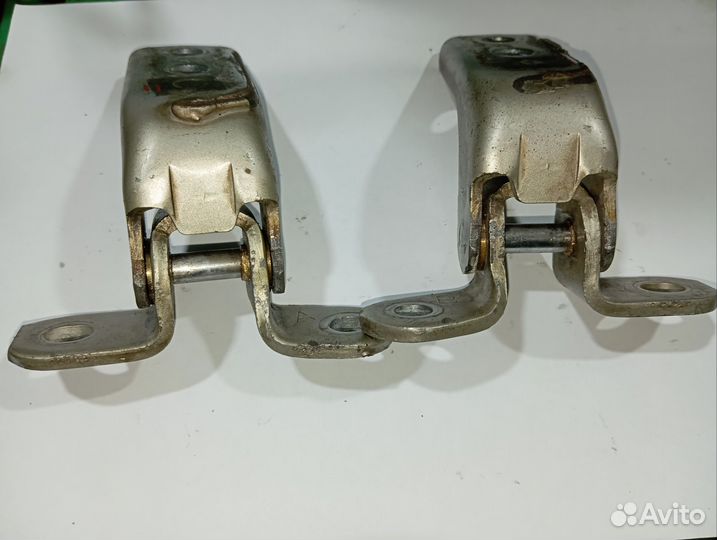 Ремонт дверных петлей