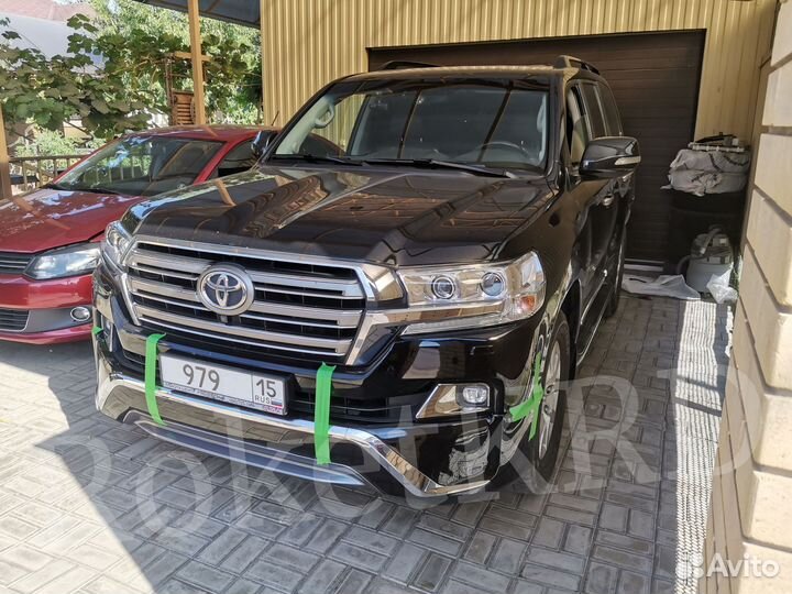 Обвес Toyota Land Cruiser 200 Executive Black