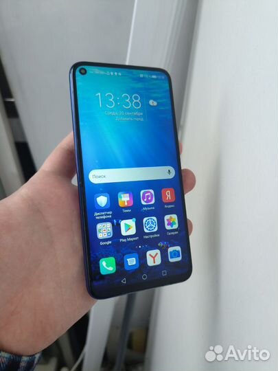 Телефон Honor 20 6/128
