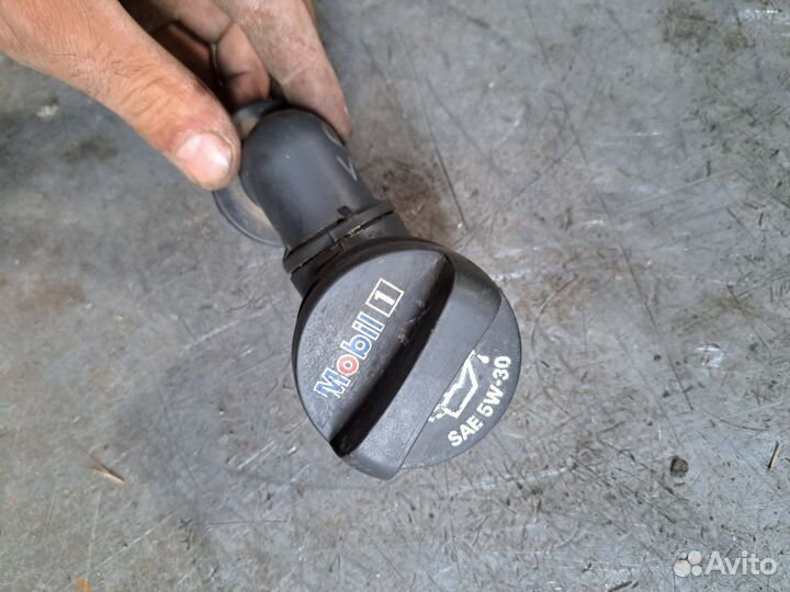 Горловина залива масла Cadillac SRX