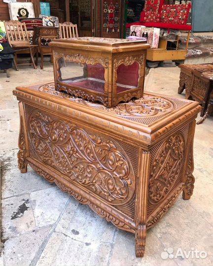 Сундуки ручной работы из Орехового дерева