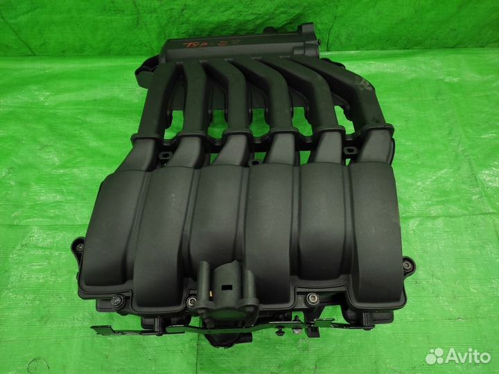 Коллектор впускной 3.6 оригинал контракт VAG