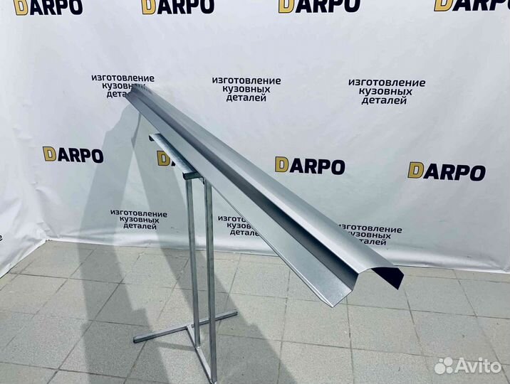 Пороги для Toyota Auris 2006-2012 (E150)