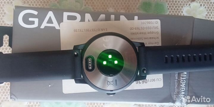 Часы garmin vivoactive 3